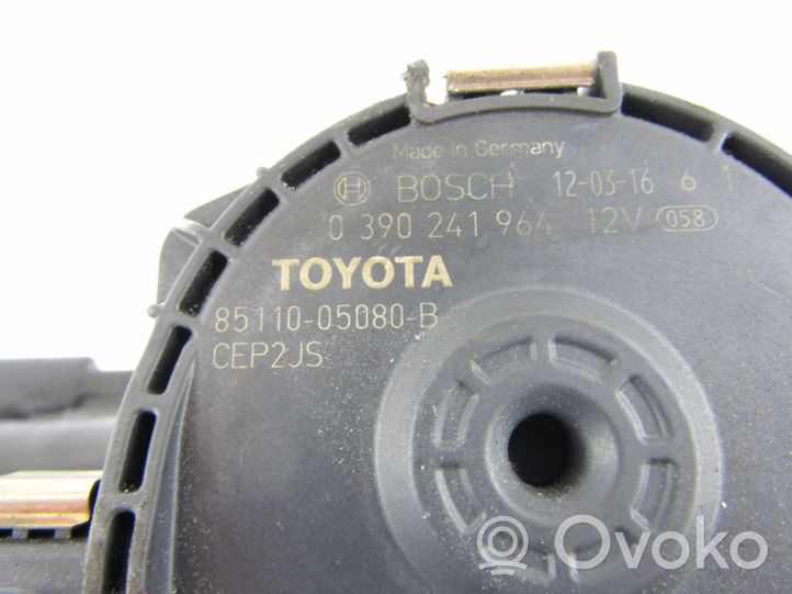 Toyota Avensis T270 Moteur d'essuie-glace 