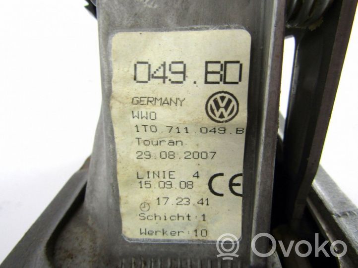 Volkswagen Caddy Vaihteenvalitsimen verhoilu 