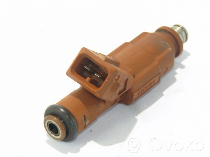 Volvo C70 Fuel injector 