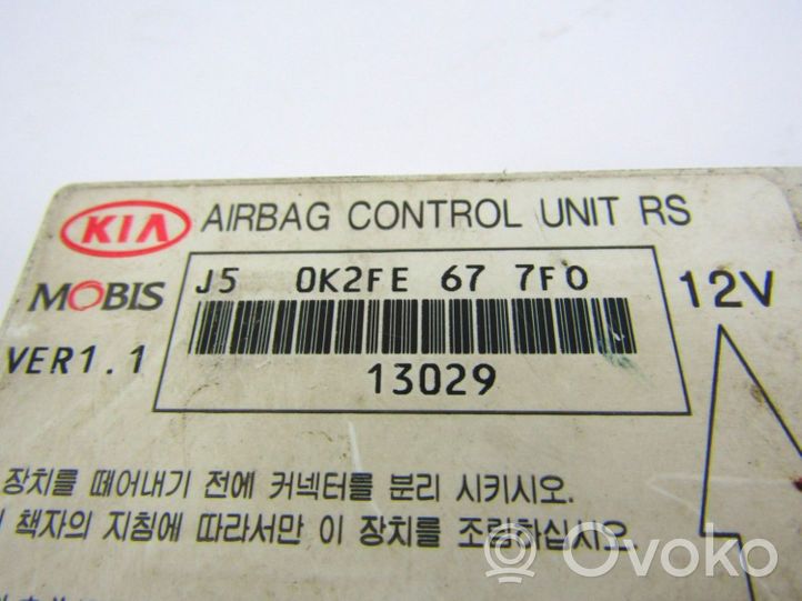 KIA Carens I Module de contrôle airbag 