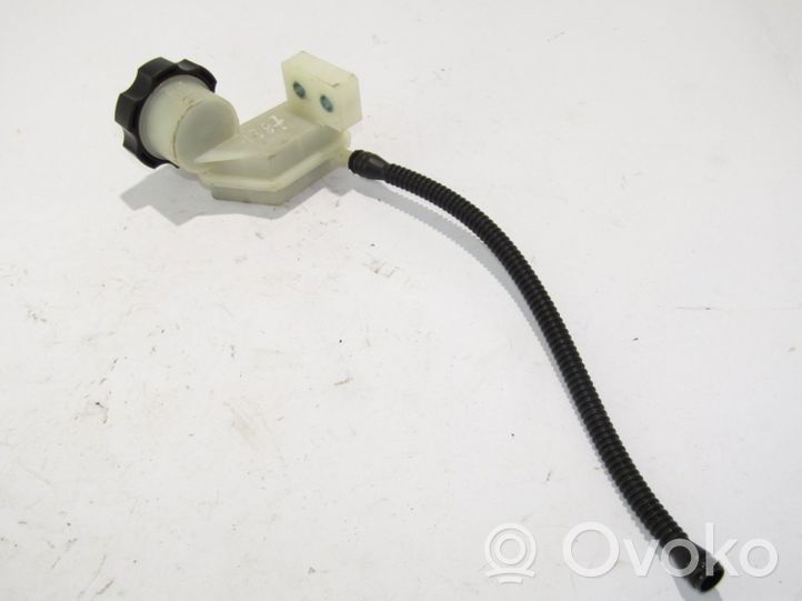 Opel Antara Brake fluid reservoir 