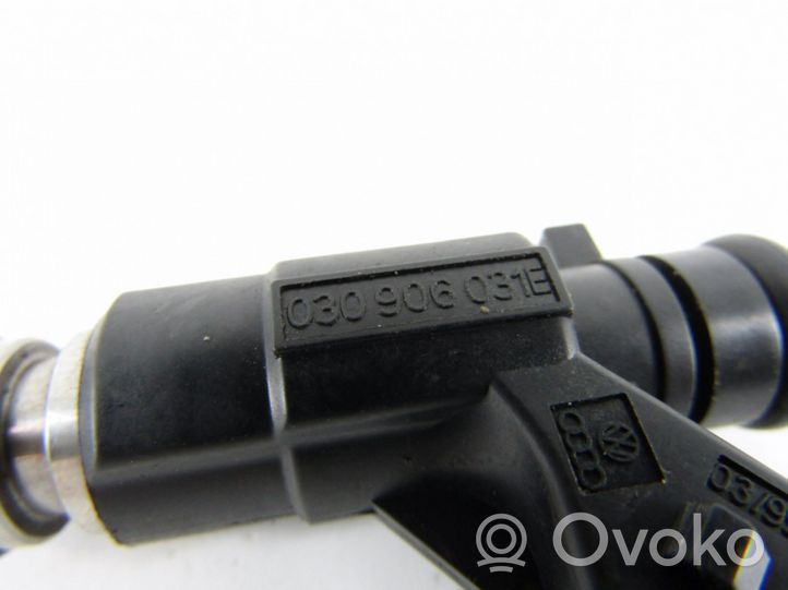 Seat Cordoba (6K) Injecteur de carburant 