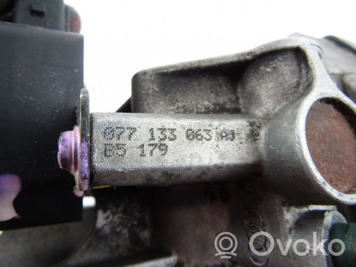 Audi A8 S8 D2 4D Electric throttle body valve 