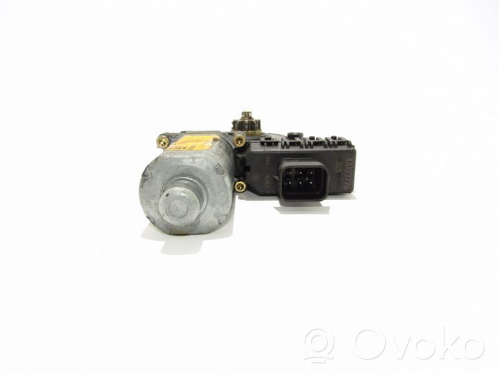 Opel Zafira A Front door window regulator motor 