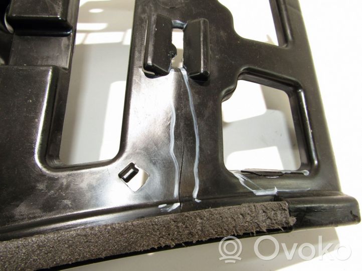 BMW 1 E82 E88 Front bumper mounting bracket 