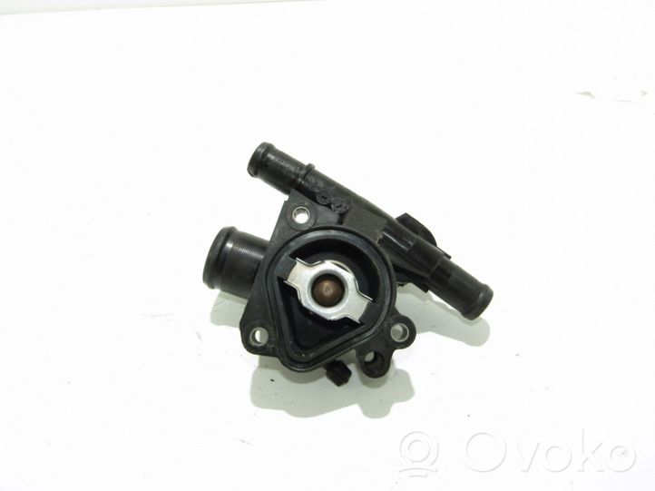 Nissan X-Trail T30 Boîtier de thermostat 