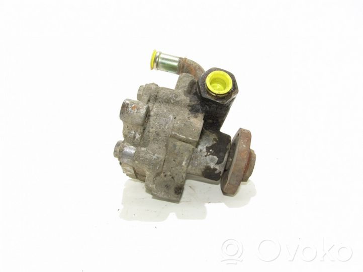 Volkswagen Caddy Power steering pump 