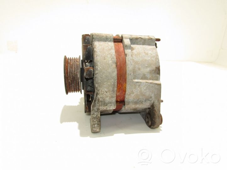 Audi A6 S6 C4 4A Generatore/alternatore 