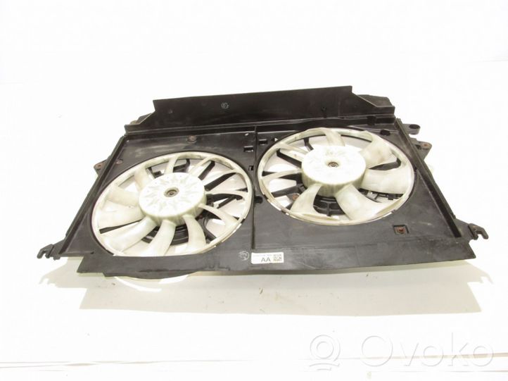 Toyota Avensis T270 Radiator cooling fan shroud 