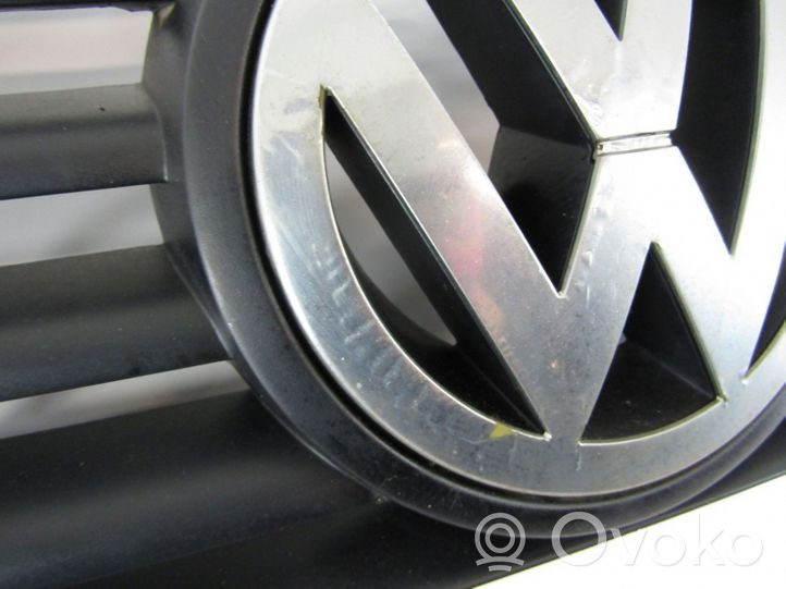 Volkswagen Transporter - Caravelle T5 Grille de calandre avant 