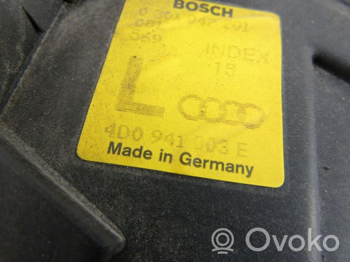Audi A8 S8 D2 4D Lampa przednia 