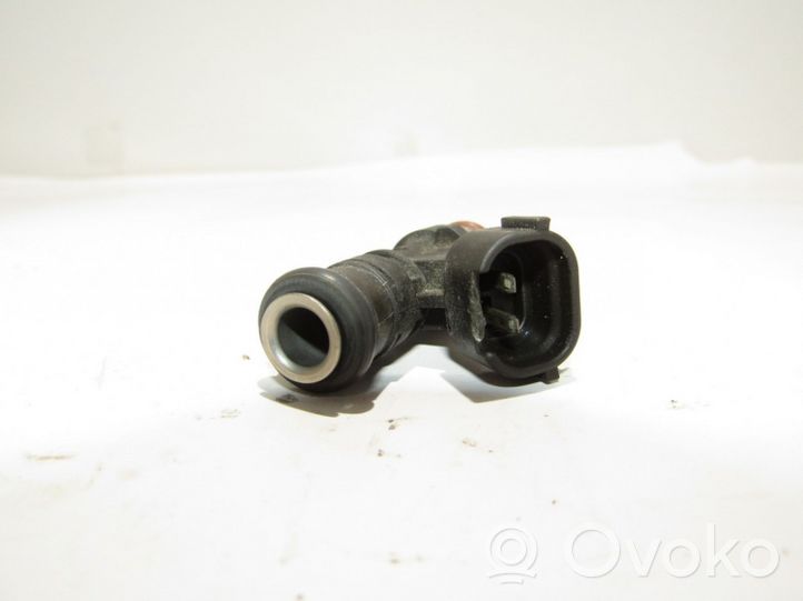 Audi TT TTS Mk2 Fuel injector 