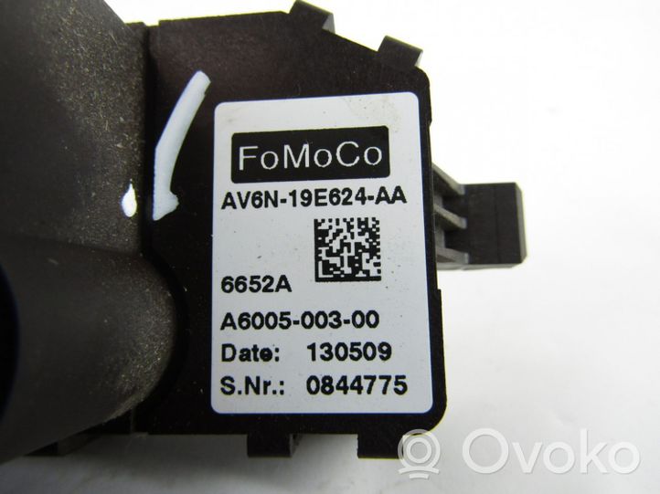 Ford Focus Heater blower fan relay 