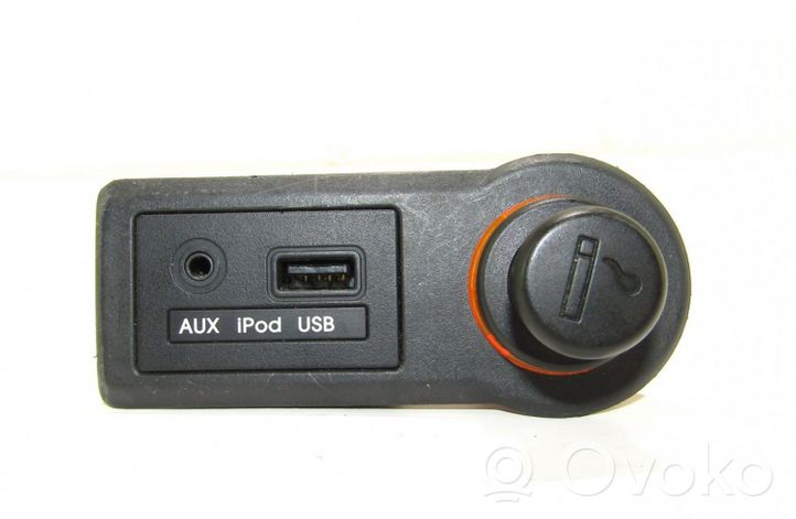 KIA Venga Connettore plug in AUX 