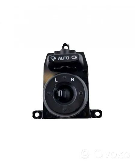 KIA Carens III Wing mirror switch 