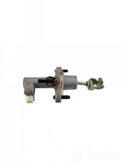 Honda CR-V Clutch master cylinder 