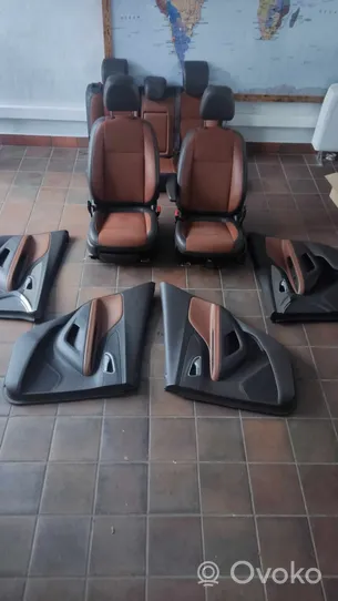 Opel Mokka Set di rivestimento sedili e portiere 