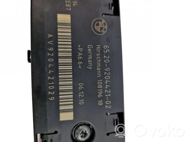 BMW 1 E81 E87 Aerial antenna amplifier 