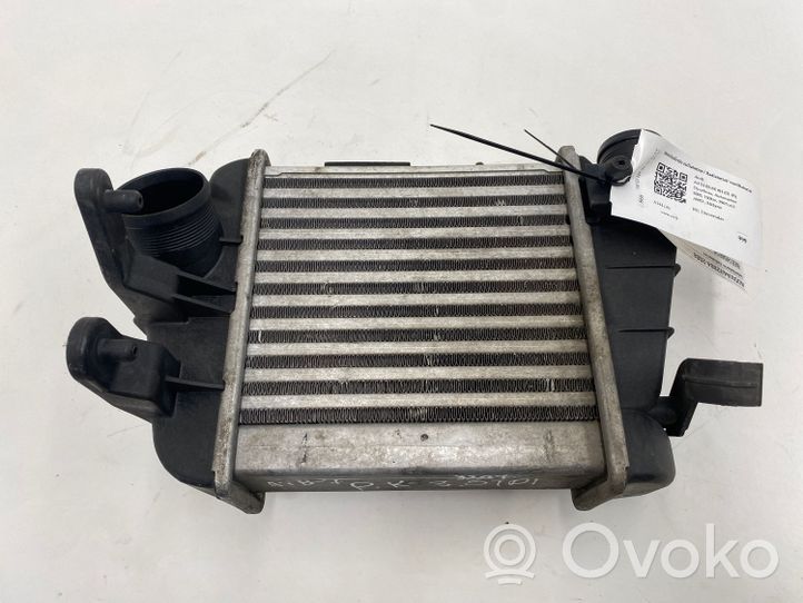 Audi A4 S4 B7 8E 8H Chłodnica powietrza doładowującego / Intercooler 8E0145805R