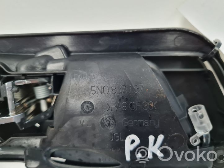 Volkswagen Tiguan Poignée inférieure de porte avant 5N0837197