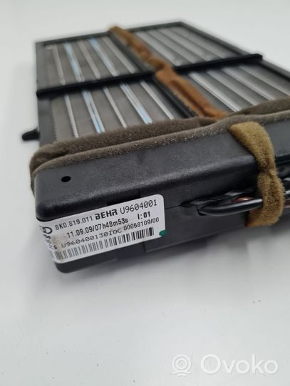 Audi A5 8T 8F Radiateur électrique de chauffage auxiliaire 8K0819011