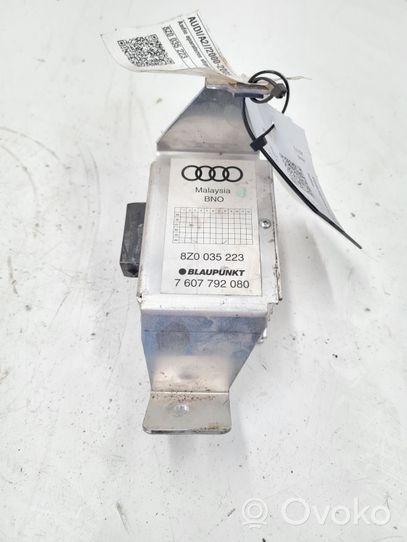 Audi A2 Garso stiprintuvas 8Z0035223