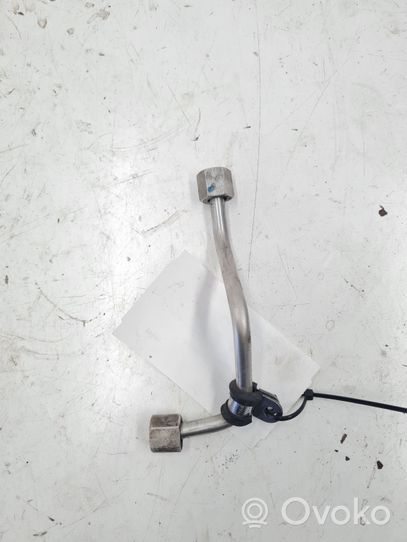 Volkswagen Jetta VI Fuel main line pipe 06K127501J