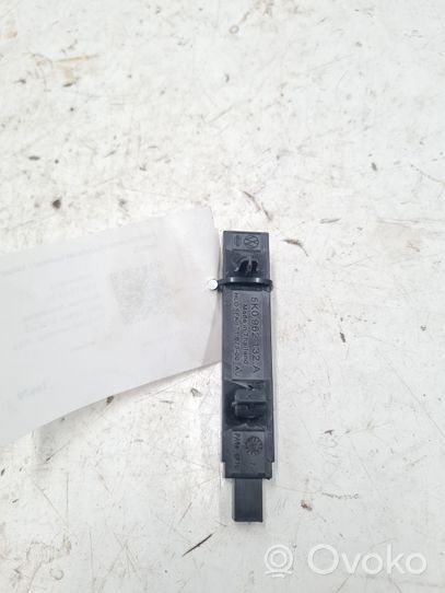 Volkswagen Jetta VI Immobiliser reader (aerial) 5K0962132A