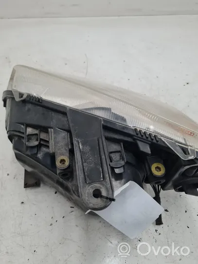 Ford C-MAX I Headlight/headlamp 1M0853665B