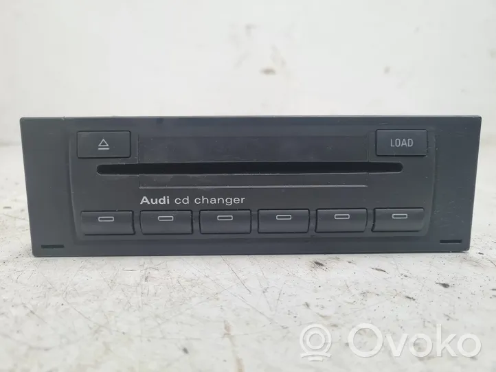 Audi A4 S4 B6 8E 8H Changeur CD / DVD 8E0035111