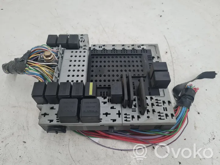 Volvo V70 Fuse module 8676284