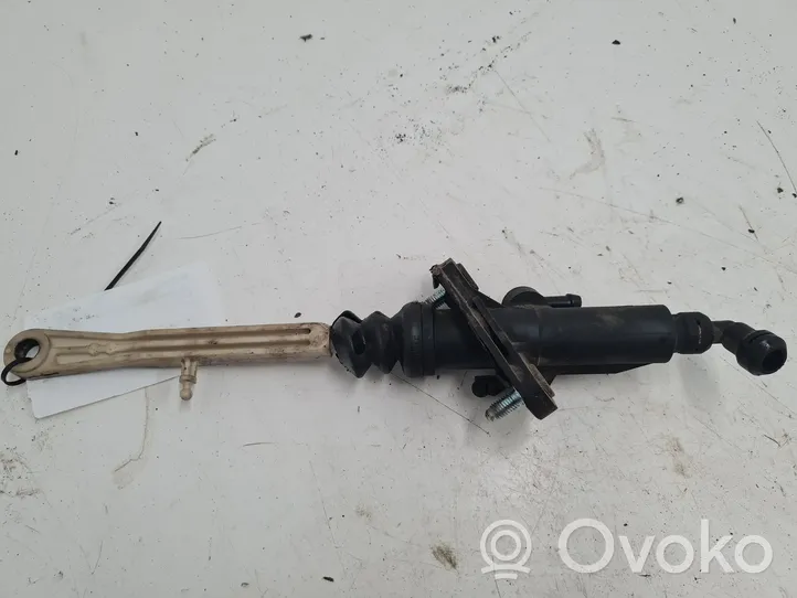 Volvo V70 Clutch master cylinder KG1955TP01