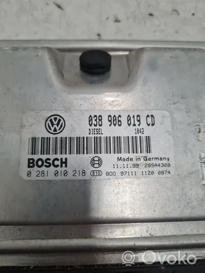 Volkswagen PASSAT B5.5 Moottorin ohjainlaite/moduuli 038906019CD