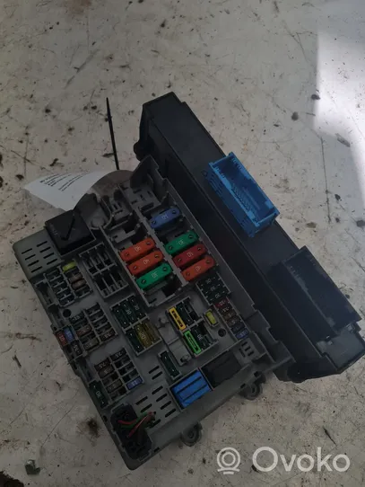 BMW 3 E90 E91 Fuse module 692556701