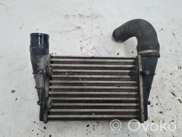 Audi A6 S6 C5 4B Starpdzesētāja radiators 058145805