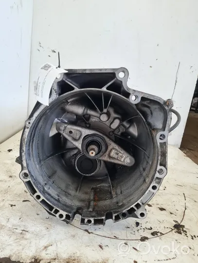 BMW 3 E90 E91 Mechaninė 6 pavarų dėžė 1069401052