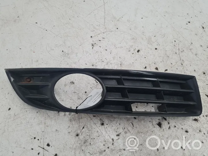 Volkswagen PASSAT B6 Grille antibrouillard avant 3C0853666A