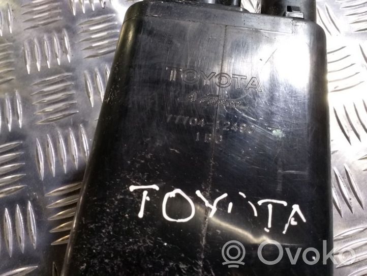 Toyota Corolla E120 E130 Cartouche de vapeur de carburant pour filtre à charbon actif 7770412490