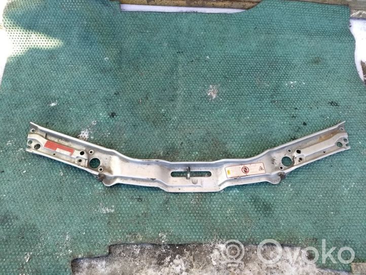 Audi A6 S6 C4 4A Radiatoru paneļa augšējā daļa (televizors) 4A0010145