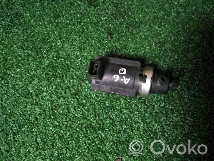 Audi A6 S6 C5 4B Solenoidinis vožtuvas 059906627