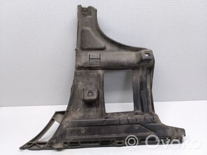 Volvo V70 Staffa angolare del supporto di montaggio del paraurti 08693382LH