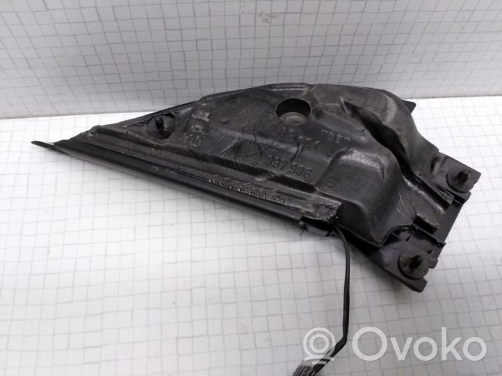 Volkswagen PASSAT B5.5 Copertura in plastica per specchietti retrovisori esterni 3B0035411F