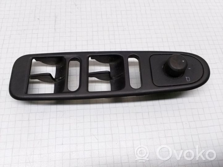 Audi A6 S6 C4 4A Bouton de commutateur rétroviseur latéral 1M0002867163B