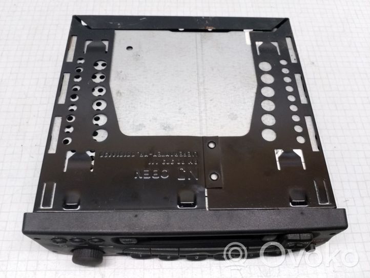 Opel Vectra B Unità principale autoradio/CD/DVD/GPS 90383441