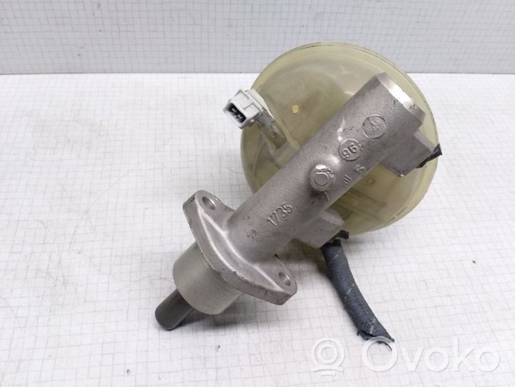 Audi A4 S4 B5 8D Master brake cylinder 8D0611301