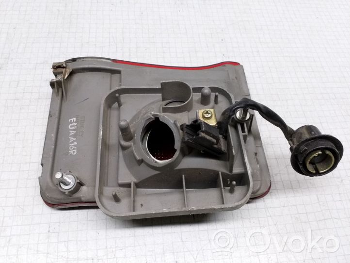 Mitsubishi Galant Luci posteriori del portellone del bagagliaio STANLEY0491519R