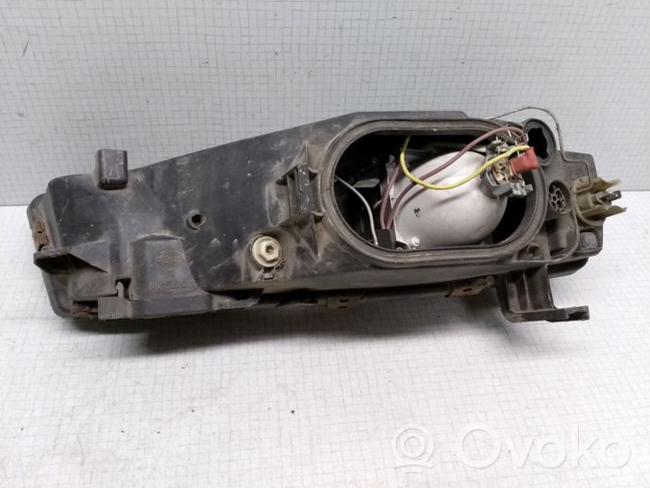 Opel Calibra Headlight/headlamp 13715300