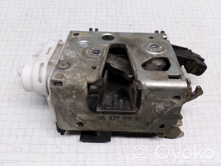 Audi A6 S6 C4 4A Cerradura de puerta delantera 4A1837016D