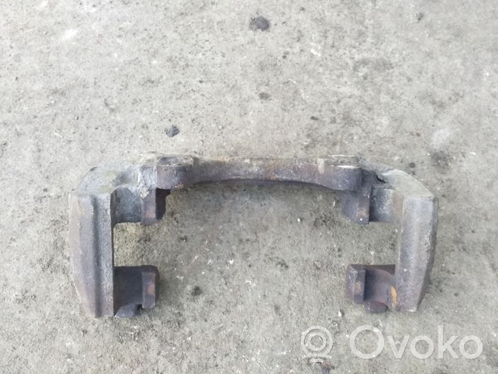 Opel Astra H Supporto della pinza del freno anteriore 