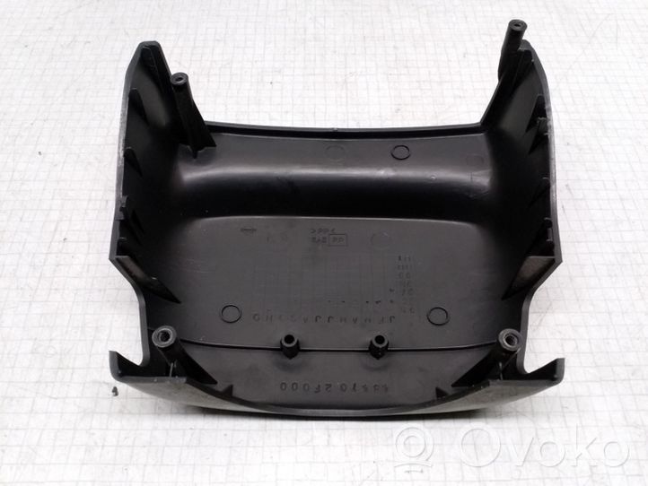 Nissan Primera Rivestimento del piantone del volante 484702F000